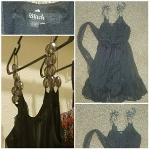 🎄SALE! Women's Black Dress- Size Medium